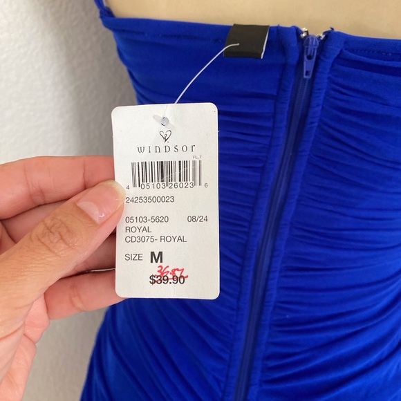 Windsor cut out royal blue dress- medium - Picture 5 of 5